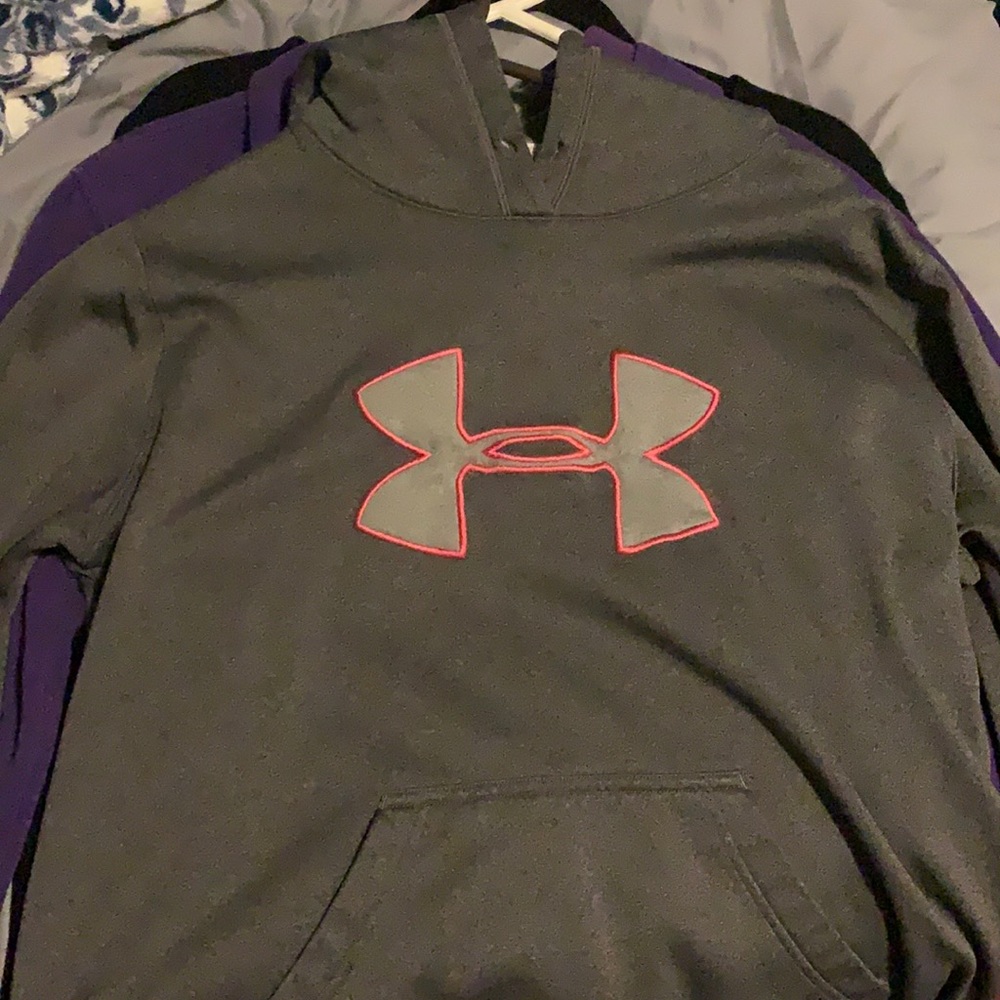 underarmour sweatshirt